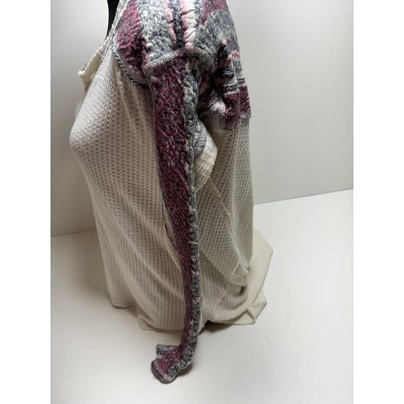 Free People Women’s Thermal Waffle Pullover Sweater Sz Medium V Neck Stretchy - Picture 2 of 9